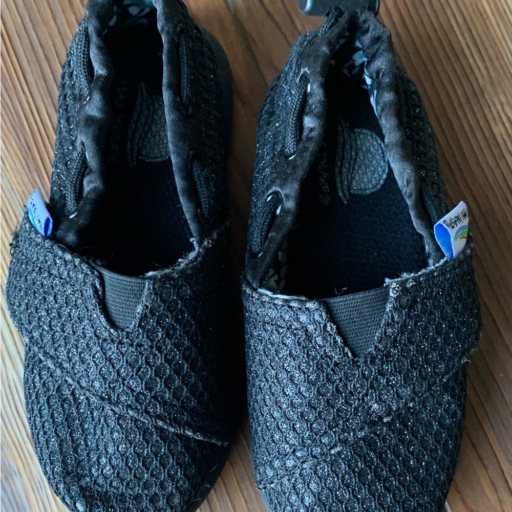 3/$20 Maui Island black velcro slip on casual loafer toddler sneaker.
